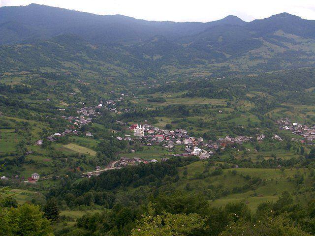 Cazare in Maramures - PENSIUNEA ADRIANA - Poienile Izei