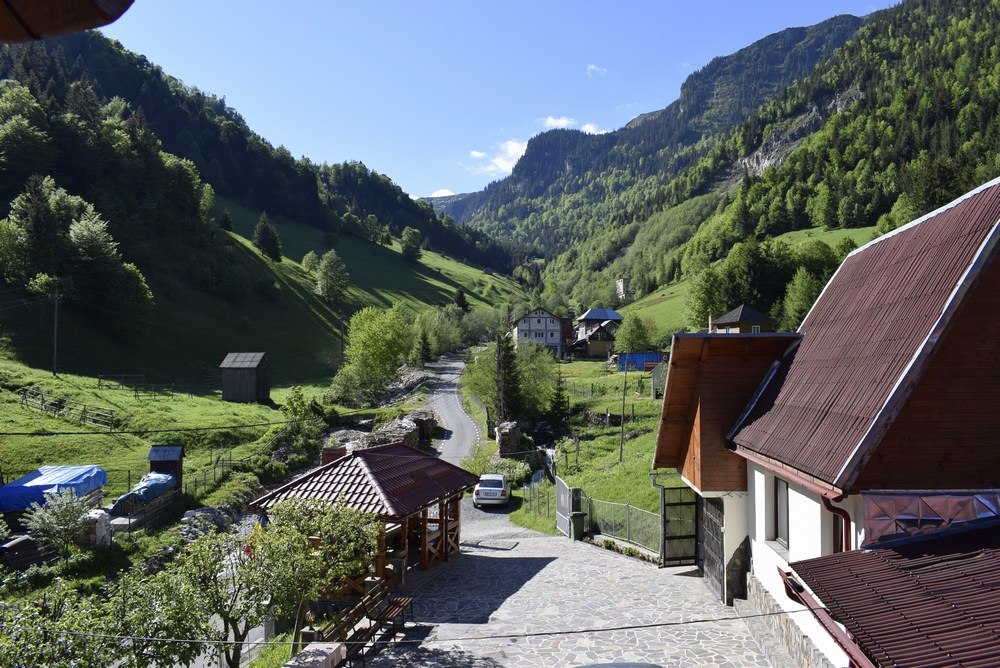 Cazare in Maramures - PENSIUNEA HANTIG LUCIAN - Borsa