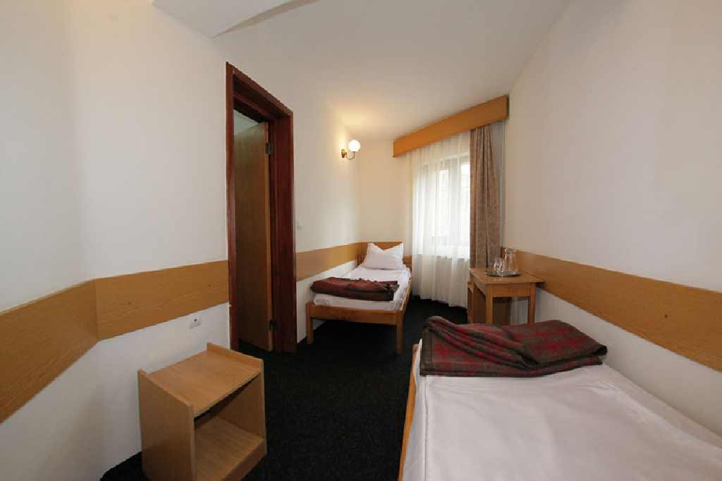 Cazare in Maramures - HOTEL CERBUL - Borsa