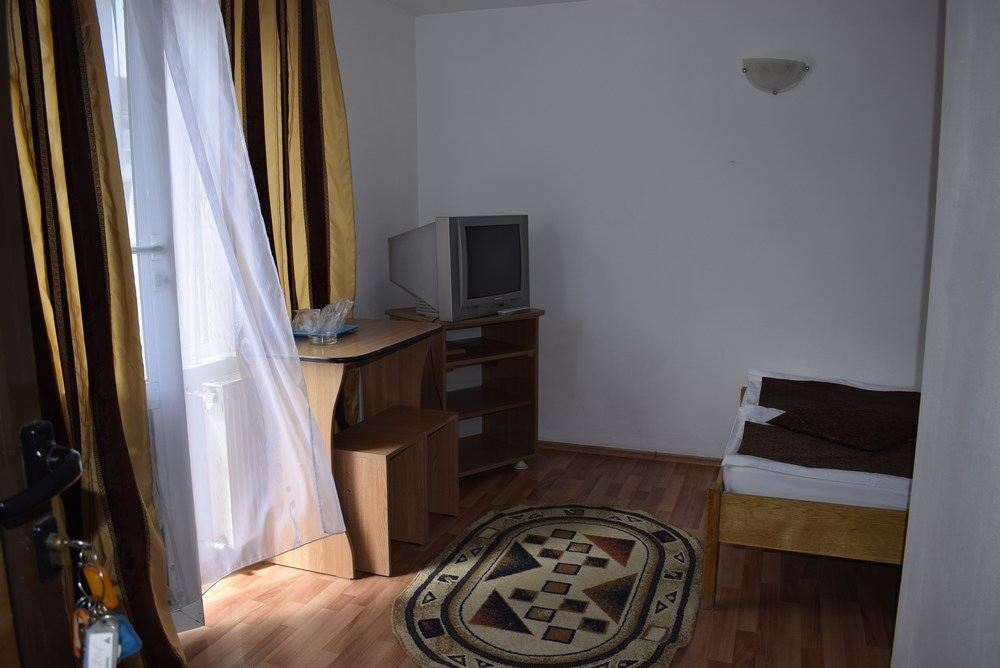 Cazare in Maramures - MOTEL RODNA - Borsa