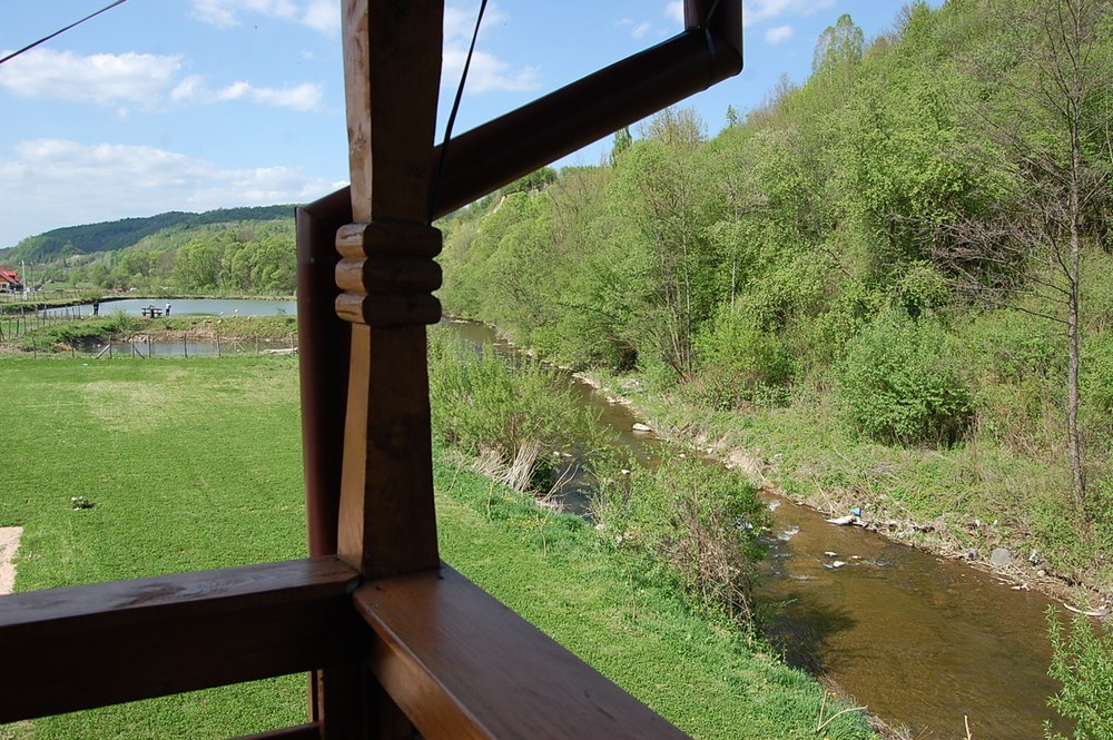 Cazare in Maramures - PENSIUNEA COSAU - Calinesti