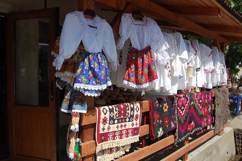 Cazare in Maramures - MAGAZIN ARTIZANAT MARAMURESENESC - Sapanta