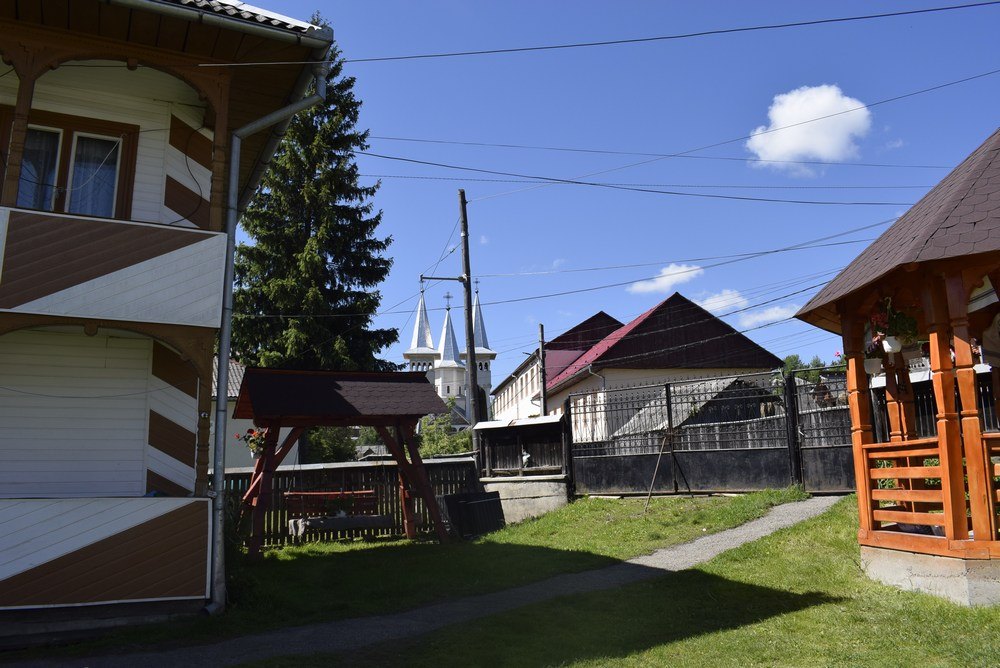 Cazare in Maramures - CASA ANUCA - Poienile