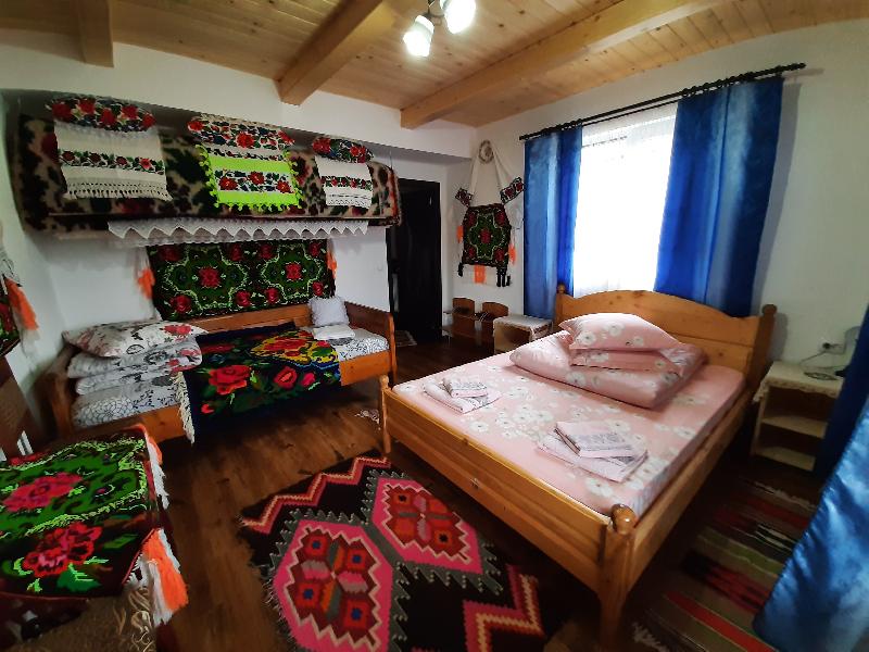 Cazare in Maramures - CASA PINTEA - Breb