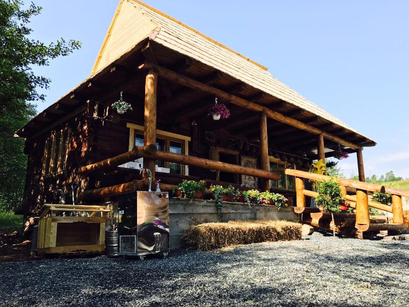 Cazare in Maramures - CASA PASCU - Budesti