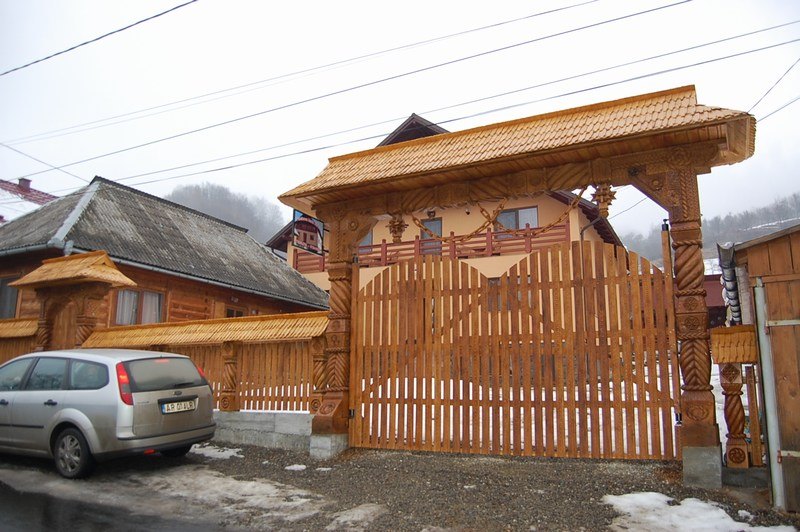 Cazare in Maramures - PENSIUNEA MARIA BOROICA - Poienile Izei