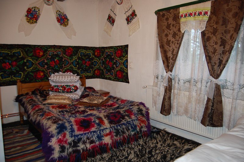 Cazare in Maramures - CASA BUNICILOR - Breb