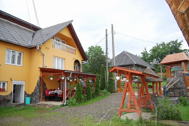 Cazare in Maramures - CASA BUNICILOR - Breb