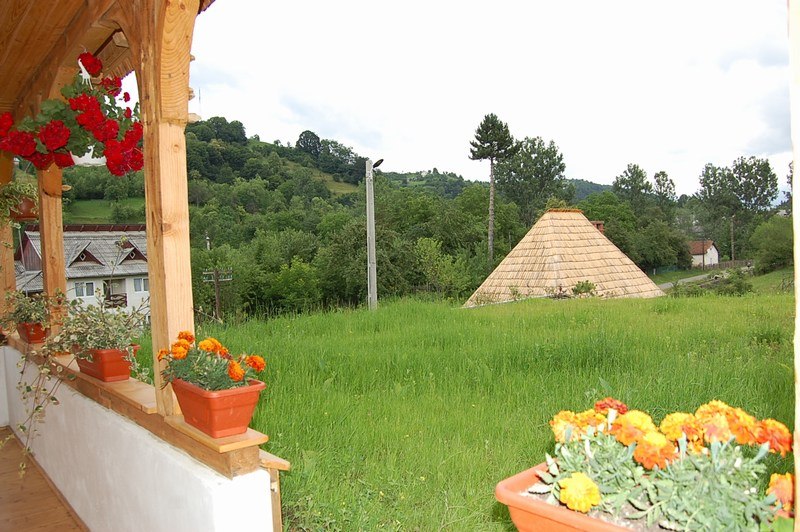 Cazare in Maramures - PENSIUNEA CASA RALUCAI - Moisei