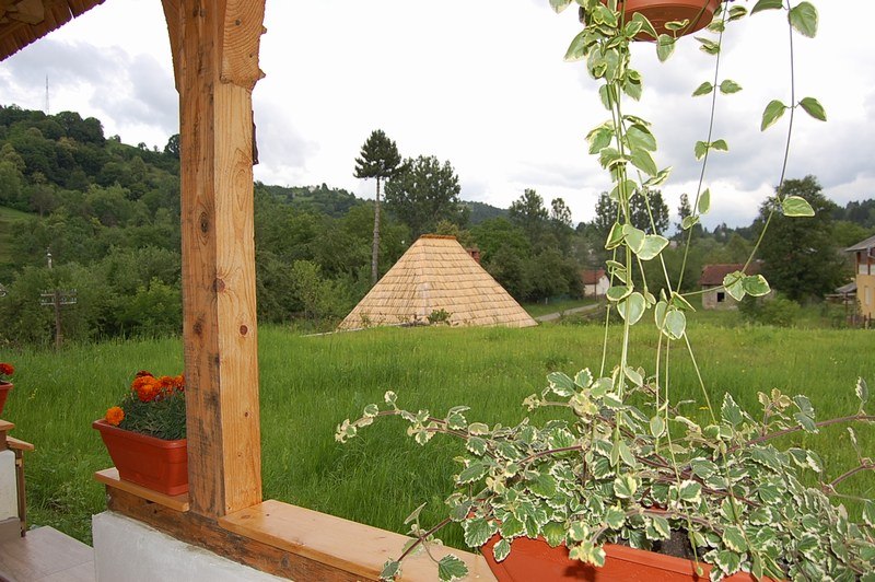 Cazare in Maramures - PENSIUNEA CASA RALUCAI - Moisei