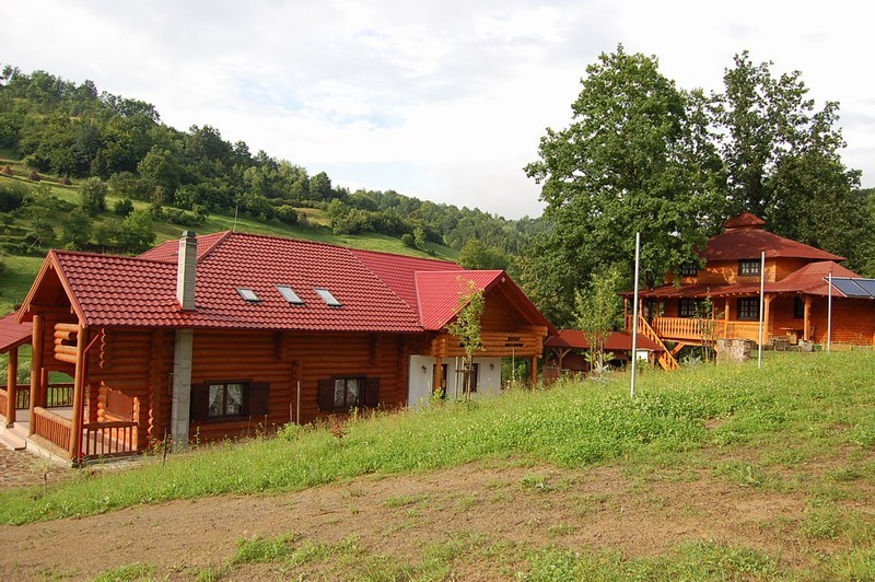 Cazare in Maramures - PENSIUNEA ACASA LA BUNICU - Salistea De Sus