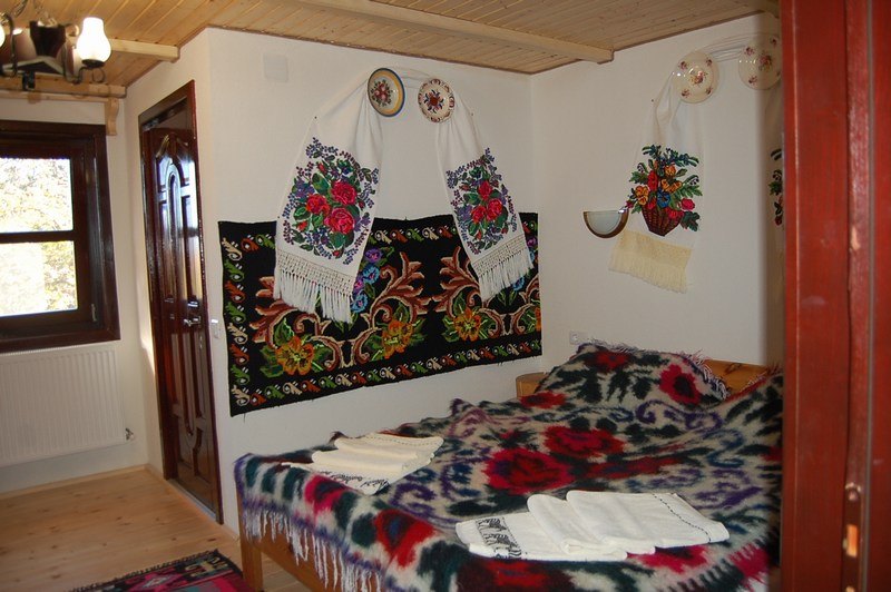 Cazare in Maramures - CASA MOROSENEASCA - Sat Sugatag