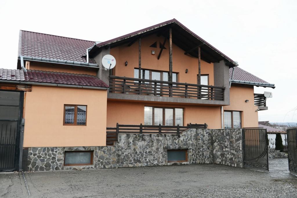 Cazare in Maramures - PENSIUNEA CASA TOMPA - Sighetu Marmatiei