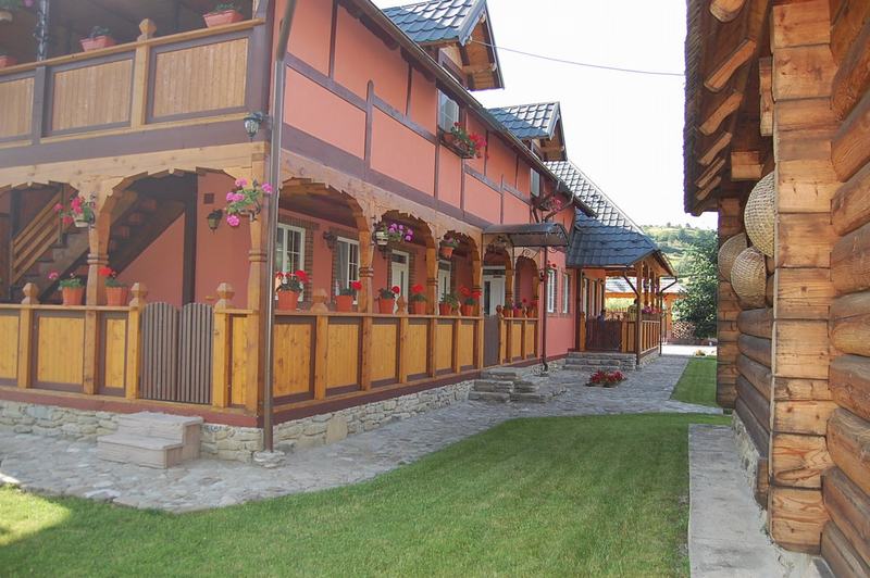 Cazare in Maramures - PENSIUNEA TURLAS - Salistea De Sus