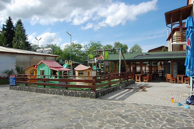 Cazare in Maramures - PENSIUNEA HOLIDAY - Ocna Sugatag