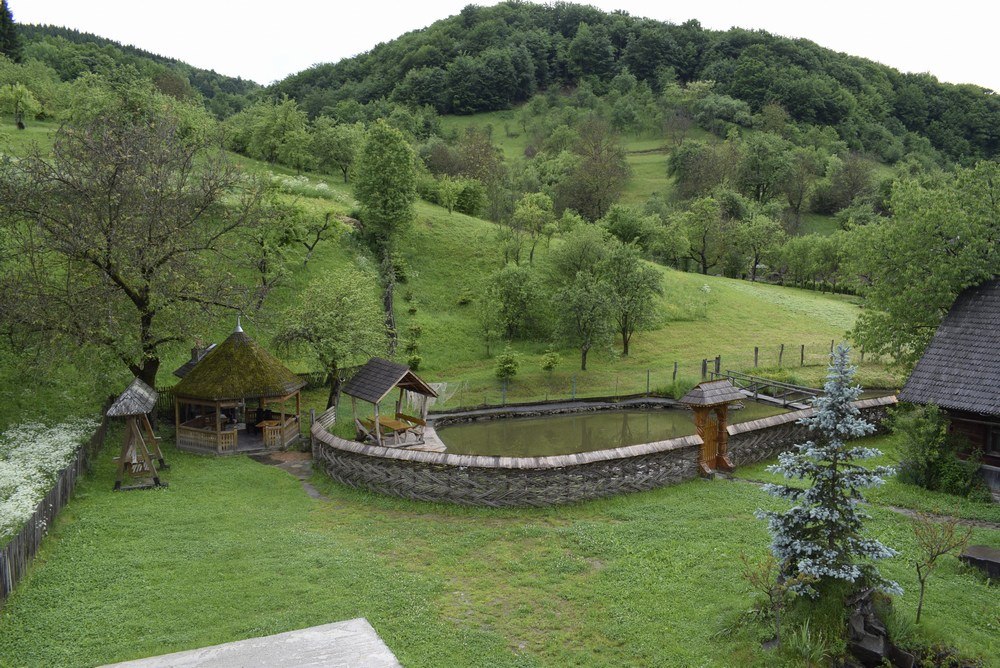 Cazare in Maramures - PENSIUNEA IOANA - Vadu Izei